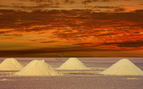 玻利维亚盐湖地区日图片