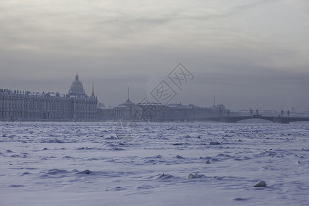 俄罗斯圣彼得堡Neva河全景图片