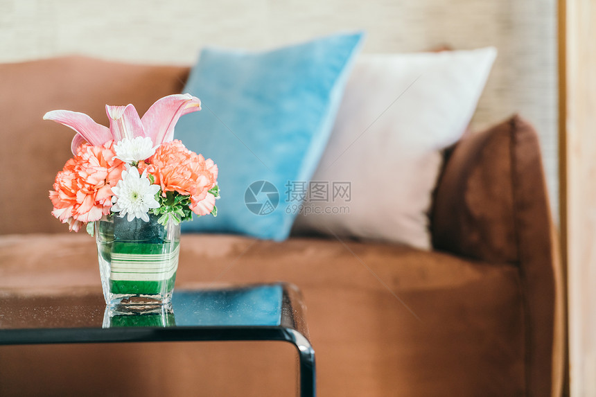 室内客厅桌上的花瓶装饰Vinta图片