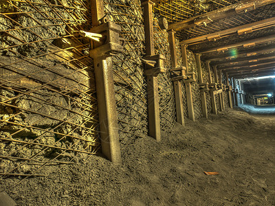 煤矿隧道支撑网图片