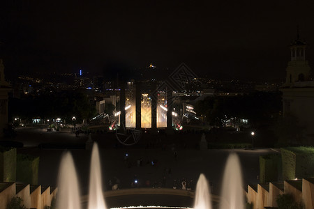 西班牙巴塞罗那喷泉和艺术博物馆夜景展图片