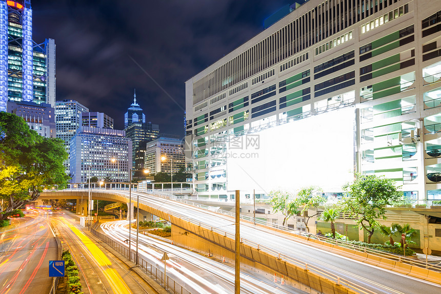 与汽车灯的香港夜景图片