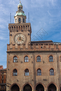 在意大利博洛尼亚的Maggiore广场图片