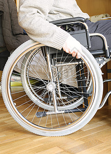 在卧室的轮椅上残疾图片