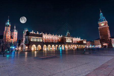 克拉科夫主广场世界著名的克拉科夫主广场老城在晚上波兰图片