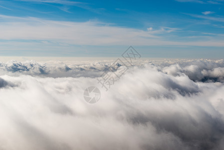 从飞机上看云的风景图片