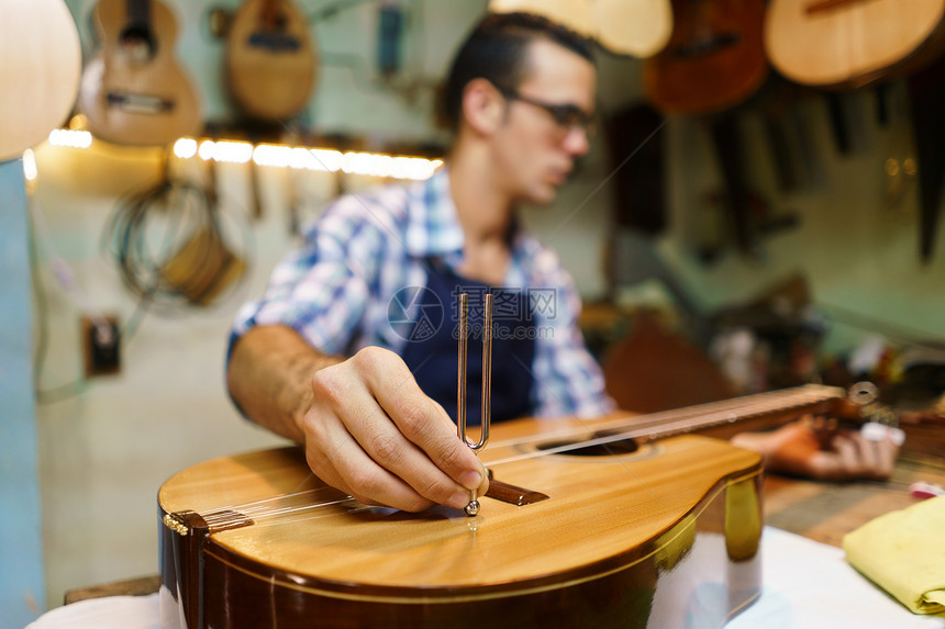 卢特制造店和经典音乐器图片
