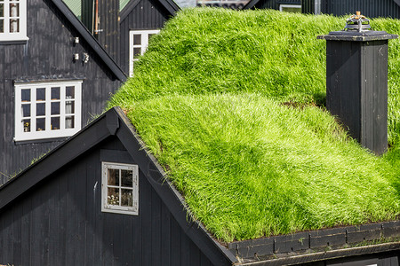 法罗群岛有草屋顶的背景图片