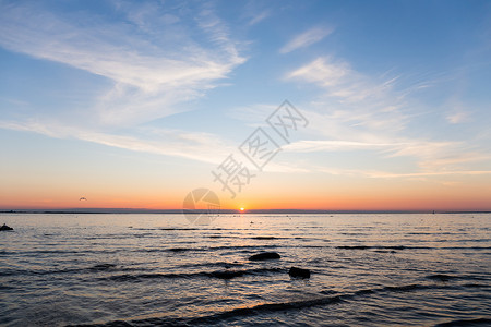 爱沙尼亚塔林波罗的海上空日落时明图片