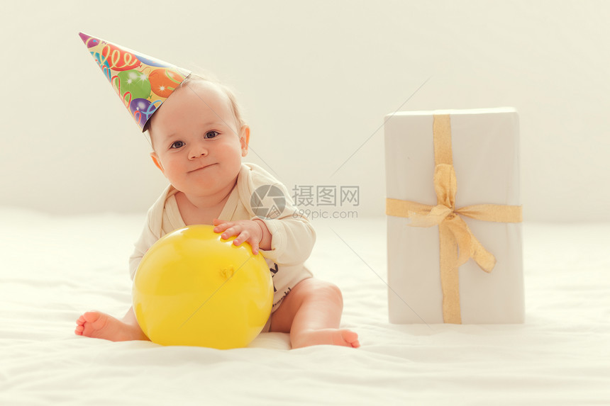 婴儿一岁生日cleb图片