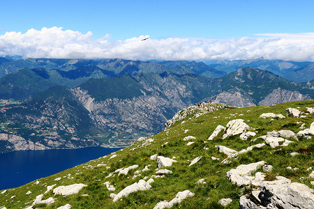 意大利加尔达湖全景照片图片