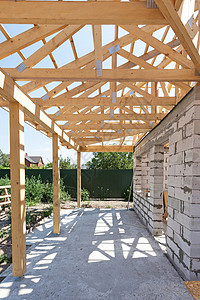 用加气混凝土砌块建造房屋新的住宅木制建筑住宅图片