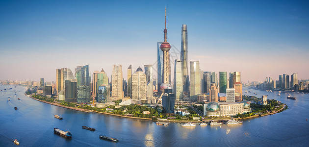 现代城市摩天大楼的上海天空线高清图片