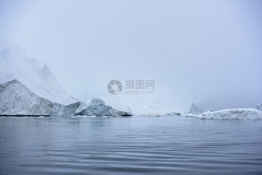 格陵兰的Ilulissat冰山湾有冰川图片