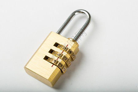 木板上的密码锁密码图片