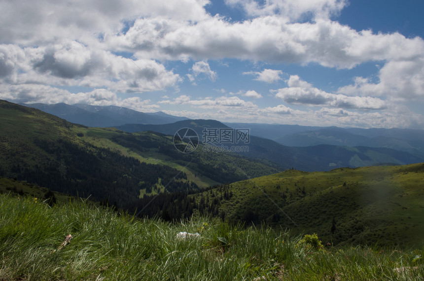 乌克兰喀尔巴阡山脉图片