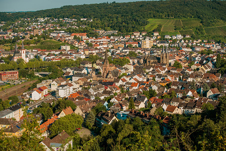 德国莱茵兰帕拉蒂茨宾根市背景图片
