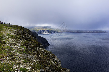 Nordkapp的仲夏海雾高清图片