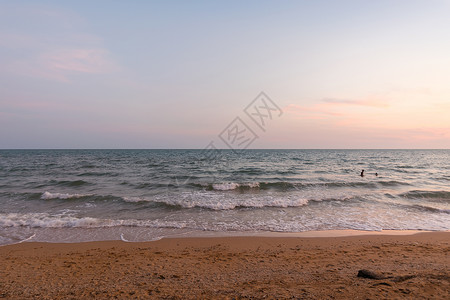 在海滩和海边的海洋观景中图片