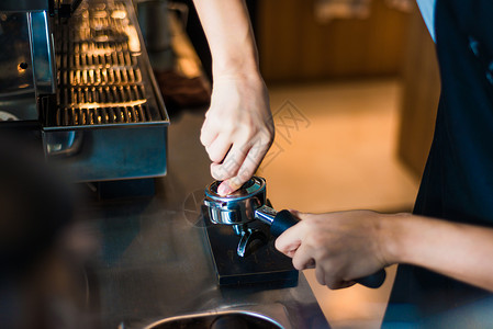 专业咖啡机在咖啡馆图片