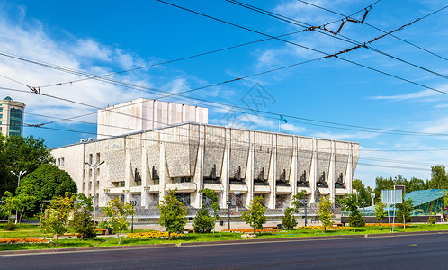 哈萨克国立学术戏剧院图片