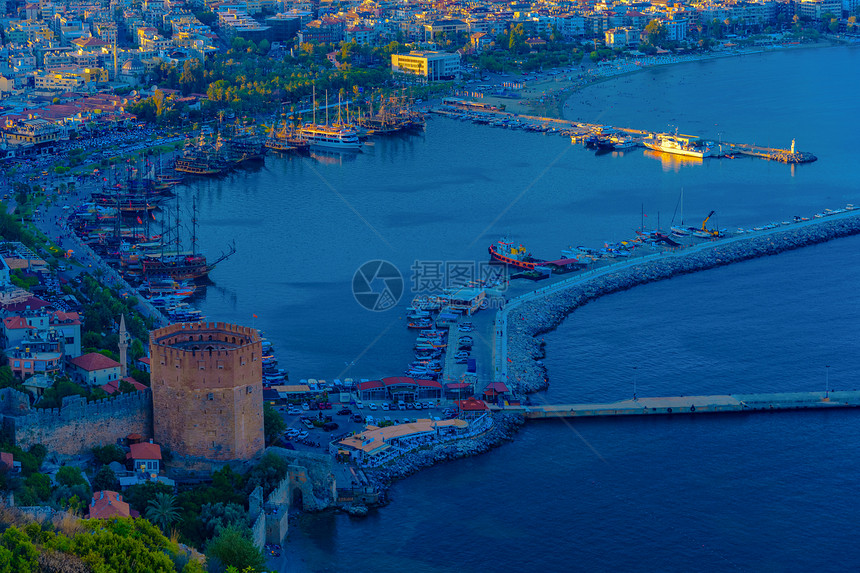 在红塔KizilKule和土耳其日落时从Alanya的Citadel图片