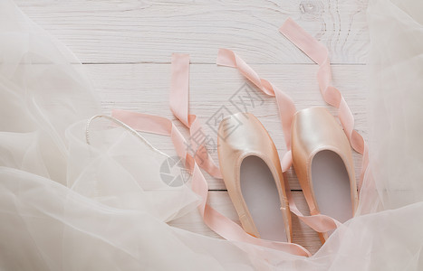 粉色芭蕾舞鞋背景图片