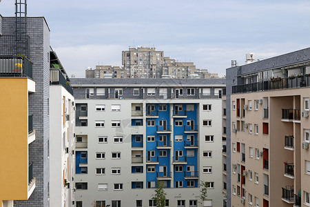 新老建筑贝尔格背景图片