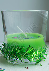 圣诞蜡烛装在玻璃上绿色图片