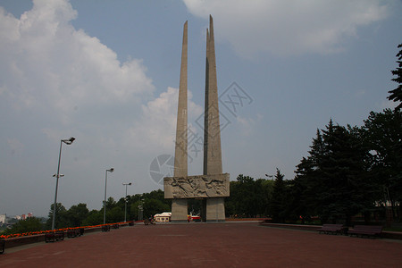 胜利广场三座刺刀纪念碑白俄罗斯图片