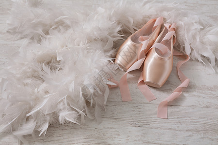 粉色芭蕾舞鞋背景图片