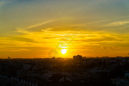 太阳在泰国曼谷现代图片