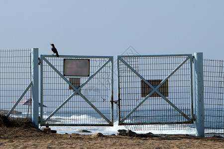 围栏是一个结构用于保护私人财产高清图片