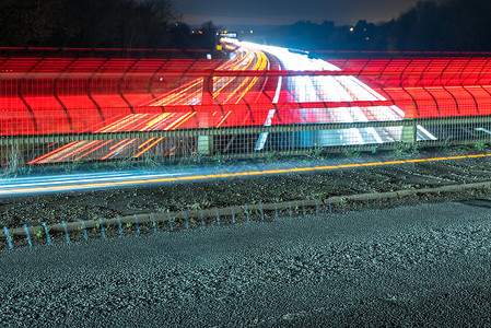 英国高速公路的夜景图片