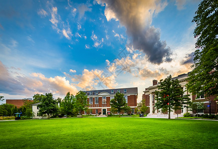 马萨诸塞州桥哈佛大学日落Radcliffe高级研究所拉德克里夫背景图片