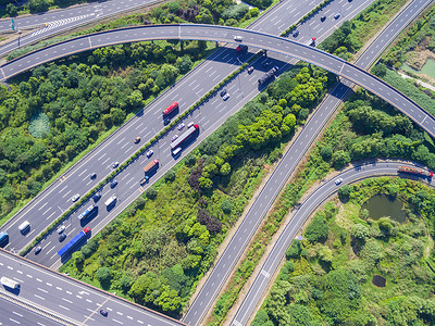 公路鸟瞰图背景图片