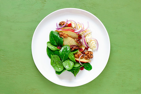 菠菜苹果和胡桃健康沙拉图片