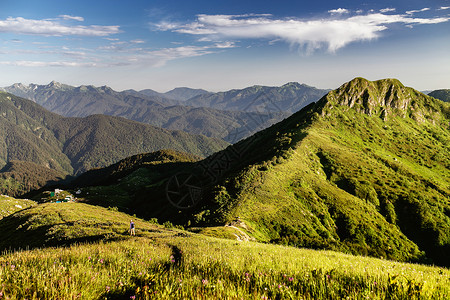 高加索山脉景观远图片