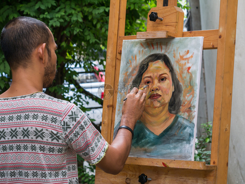 艺术家画像的亚洲妇女肖像图片