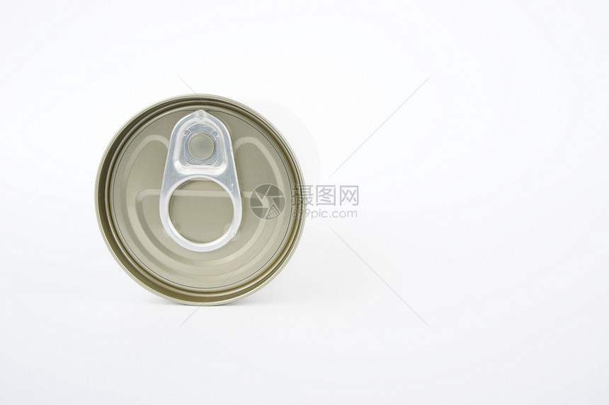 白色背景的罐头包装罐锡可以方便地为饮料和食品包装箱打开端口图片