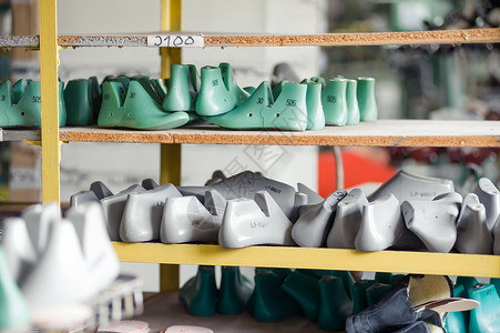 商手机端模版鞋厂手工制成的制品制鞋背景