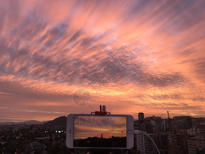 智利圣地亚哥的夕阳云图片