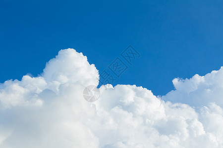 天云背景蓝天在图片