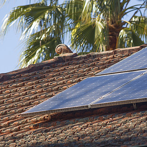 屋顶太阳能发电图片