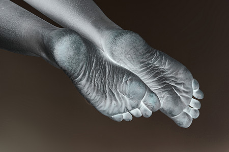 以X光照片方式处理的手脚紧跟雌脚后图片