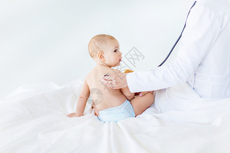 1岁婴儿1岁概念用听诊器检查婴儿男图片