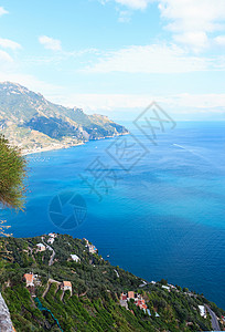 意大利悬崖边城镇拉维罗Ravello的阿马尔菲图片