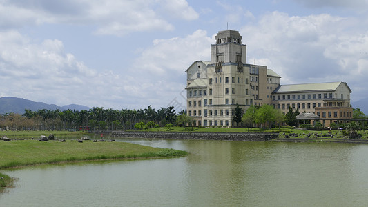 最美大学台东华大学背景