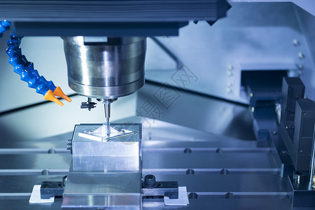 CNC机器切割工作板块高精度机械加图片