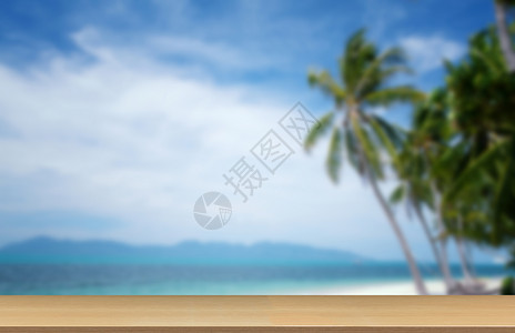 Samuui岛阳光沙滩和热带海的椰子棕榈树图片
